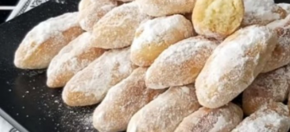 PALITOS DE NUVEM, DERRETEM NA BOCA LOGO NA PRIMEIRA MORDIDA, É O LANCHE QUE EU MAIS AMO FAZER!