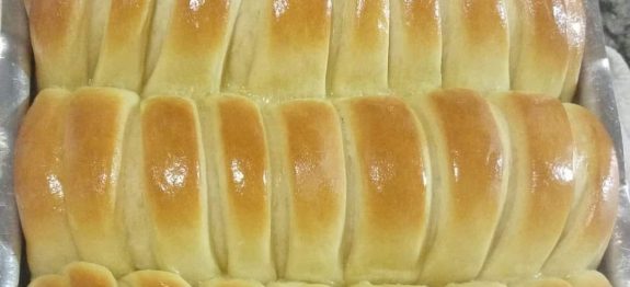 PÃO CINTURA DE MOÇA, É EXTREMAMENTE FOFINHO E DESMANCHA NA BOCA!