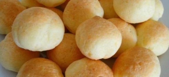 PÃO DE QUEIJO DE PREGUIÇOSO DA ANA MARIA BRAGA, EU FIZ E AMEI! TÃO FÁCIL QUE PARECE MENTIRA! JÁ QUERO DE NOVO!