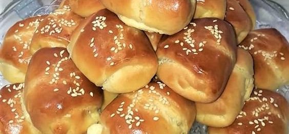 PÃOZINHO DA FEIRA! A BARRACA DA MINHA TIA SEMPRE FICA LOTADA DE GENTE COMPRANDO ESSES PÃEZINHOS, ELA LEVA UM MONTE E VOLTA SEM NADA! É O MAIOR SUCESSO!