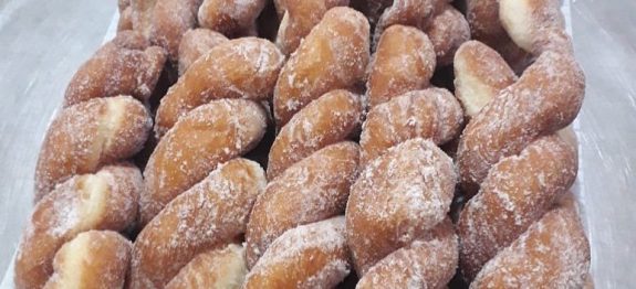 TRANCINHA QUENTE FOI ELEITA A ROSQUINHA MAIS FÁCIL DO MUNDO! PRA MIM É A MAIS DELICIOSA TAMBÉM!