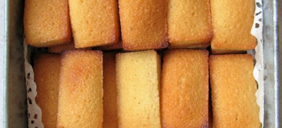 BOLINHO DE LIQUIDIFICADOR DE 5 MINUTOS FAÇO TODO DIA!