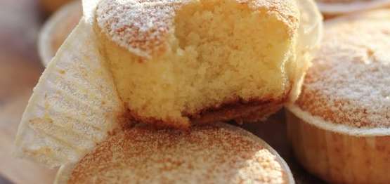 BREVIDADE DE MAIZENA DE 5 MINUTOS SE DESFAZ NA BOCA COMO AREIA, O BOLINHO QUE EU MAIS AMO