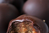 FAÇA ESSAS BOLINHAS E NÃO VAI MAIS QUERER OUTRA COISA! É O DOCINHO MAIS DELICIOSO DO MUNDO!
