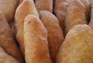 ESSE BOLINHO QUE MINHA SOGRA FAZ EM 5 MINUTOS É UMA PERFEIÇÃO! SÓ VOU NA CASA DELA SE FOR PRA COMER, E ELA SABE!