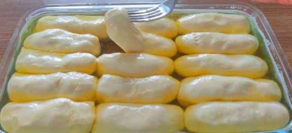 BOLINHO GAIVOTA, NA PRIMEIRA MORDIDA ELE SE DESFAZ NA BOCA DE UM JEITO INEXPLICAVELMENTE DELICIOSO !! EU COMO ISSO TODO SANTO DIA!