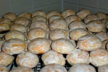 BOLINHO PINHÉU, FAZ PARTE DO MEU DIA-A-DIA, FAÇO TODA MANHÃ ESSA DELÍCIA DE BOLINHO!!!