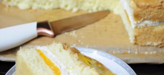 BOLO SANTO ANTÔNIO É O BOLO MAIS GOSTOSO QUE EU JÁ COMI