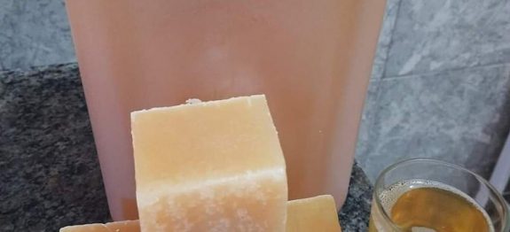 Sabão caseiro que adoro fazer… o resultado fica incrível