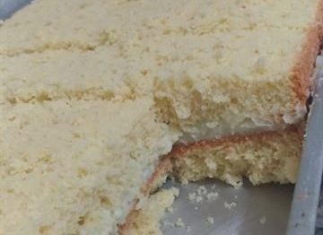 BOLO NAPOLEÃO FURADINHO, É O BOLO MAIS GOSTOSO QUE EU JÁ COMI NA VIDA !