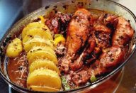 Coxa de Frango assada ao vinho mais gostoso impossível de achar