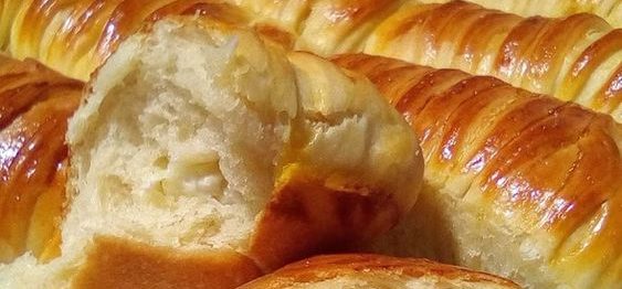 PÃOZINHO MULATA DE 2 INGREDIENTES , SE DEIXAR EU COMO NO CAFÉ DA MANHÃ ALMOÇO E JANTA KKK GENTE DO CÉU QUE PÃOZINHO DELICIOSO