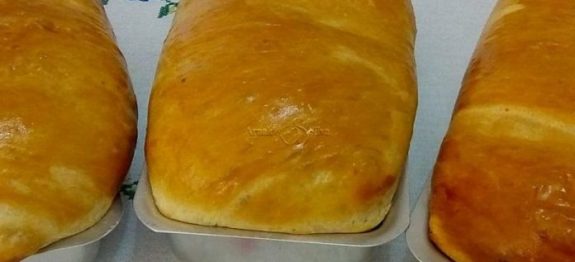 Pão caseiro mais fofinho do mundo, perfeito para o café da manhã ou lanche da tarde