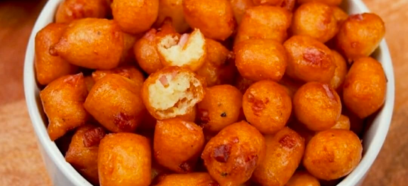 Bolinho Garoa de Verão! Aprendi essa receita com minha tia do interior do Paraná, é uma delícia