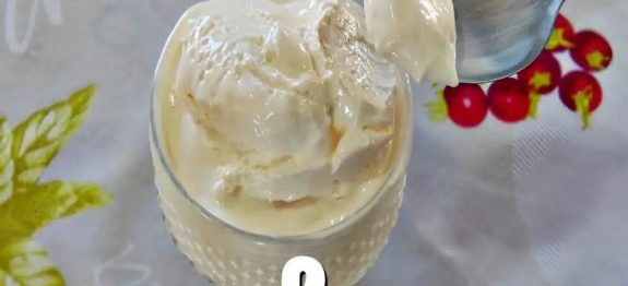Sorvete caseiro com apenas 2 ingredientes, a sobremesa perfeita para os dias de verão