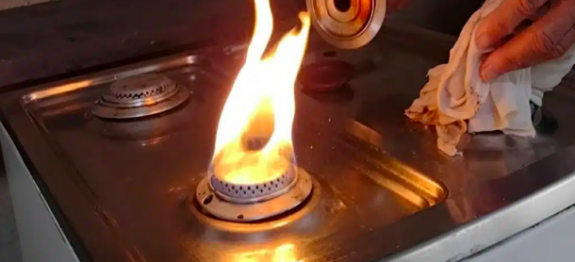 2 gotas desse produto e desentupir a boca do fogão que ficou muito mais forte