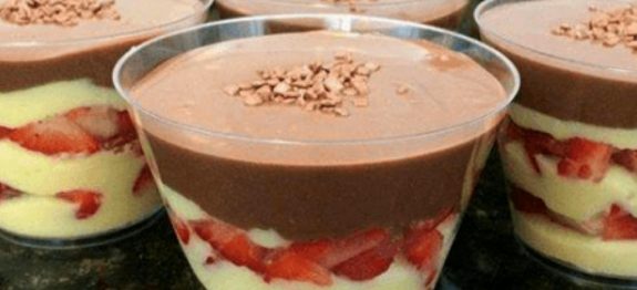 Delicia-de-morango-no-pote-voce-vai-ficar-viciado-nessa-delicia-no-pote-2