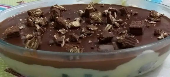 Pave-de-bis-facil-e-delicioso-a-sobremesa-que-faco-todos-os-finais-de-semana