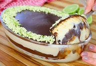 Pave-de-limao-trufado-com-Bis-uma-sobremesa-facil-e-deliciosa-feita-no-liquidificador