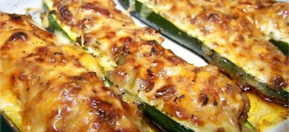 Abobrinha-recheada-com-carne-moida-e-gratinada-uma-delicia-para-qualquer-dia-da-semana