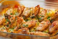 Asinha de frango feia no azeite, aqui tenho que fazer 3 formas pra não dar briga