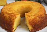 bolo-de-milharina-com-requeijao