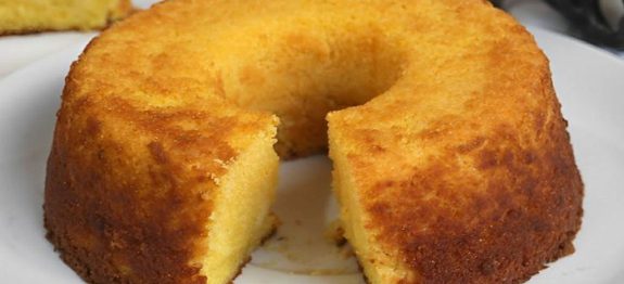 bolo-de-milharina-com-requeijao