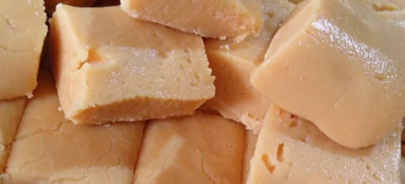 Docinho de panela de 3 minutos, de comer e lamber os beiços