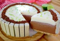 Torta de limão com mousse de chocolate a sobremesa perfeita para o dia dos namorados