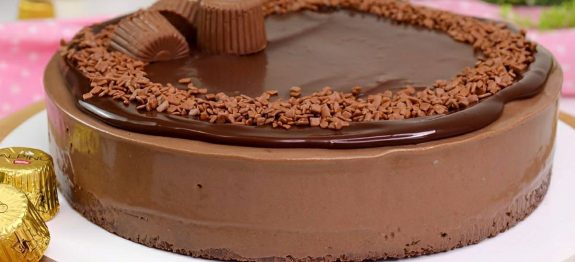 Torta mousse de chocolate Alpino feita sem forno sem liquidificador e sem gelatina