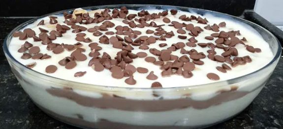 pave-dois-amores-com-gotas-de-chocolate