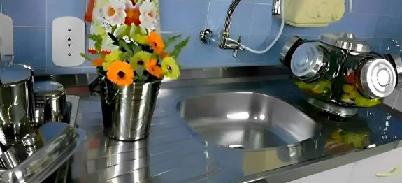 como-dar-brilho-em-pias-de-inox-18-0911.jpg