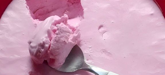 sorvete-caseiro-com-gelatina-receita-toda-hora.jpg