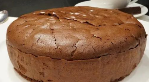 Bolo-de-chocolate-com-apenas-dois-Ingredientes-Sem-farinha-sem-acucar-sem-leite.png