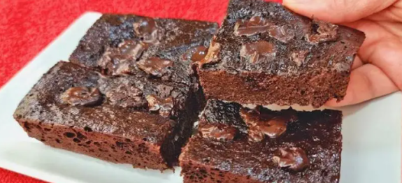 Brownie-delicioso-sem-farinha.png