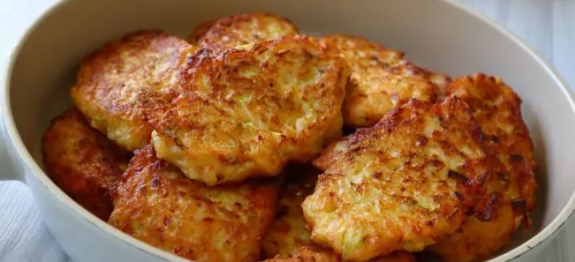 Como-Fazer-Bolinho-de-Abobrinha-e-Arroz.png